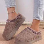Buty Kapcie DAMSKIE(36-41_12par) 2500111