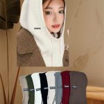 Czapki Damskie_ paczka 12szt_ mix kolor 9737014