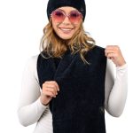 Komplety Czapki Damskie _ paczka 12szt_1 kolor 9737688