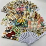 WACHLARZ SATYNOWY Z TWORZYWA ELEGANCKI NA LATO 9720162