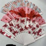 WACHLARZ SATYNOWY Z TWORZYWA ELEGANCKI NA LATO 9720167