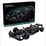KLOCKI AUTO Mercedes-AMG F1 W14 E Performance