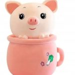 Maskotka świnka w kubku 35cm. 2170304