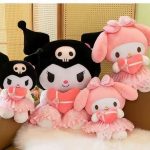 ZABAWKA MASKOTKA KUROMI PLUSZOWA 60CM 2170687