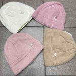 Czapki damskie 9885 9702960