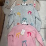 Swetry DZIECIĘCA size 4-14 lat_ paczka 6szt _1 kolor 8336313