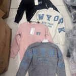 Swetry DZIECIĘCA size 4-14 lat_ paczka 6szt _1 kolor 8336317