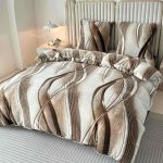 Komplet pościeli z „”” MIŚ „” Ma prześcieradło z gumką _4 Częściowy Rozmiar : 200/220cm 8842532
