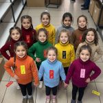 Swetry DZIECIĘCA numer 128-158_ paczka 10szt _mix kolor 8333852
