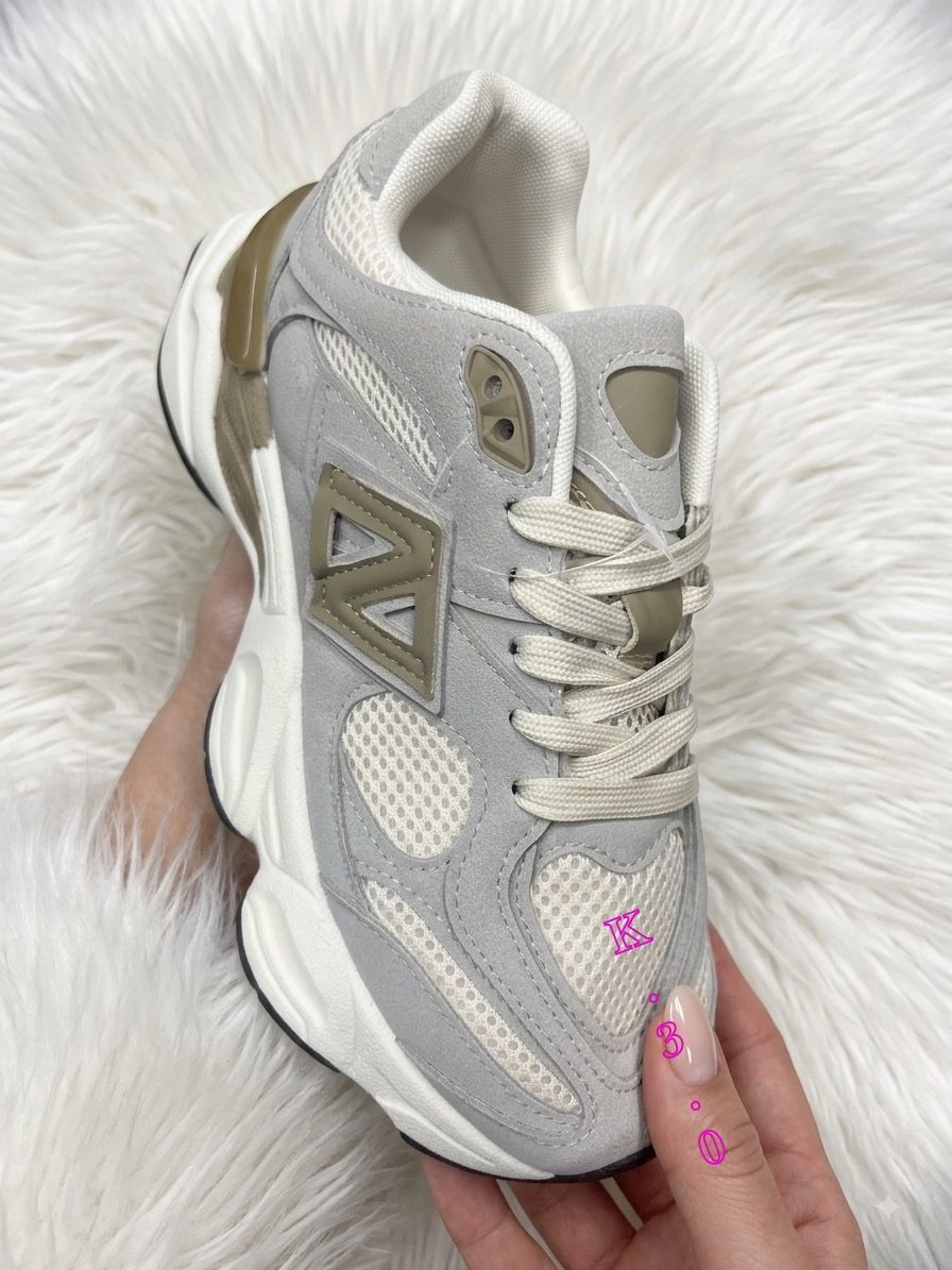 Buty Sportowe DAMSKIE (36-41_12 par) 1449358
