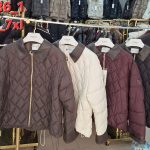Kurtki Damskie  _size 3-7XL_ paczka 5szt_ 1kolor 5538884
