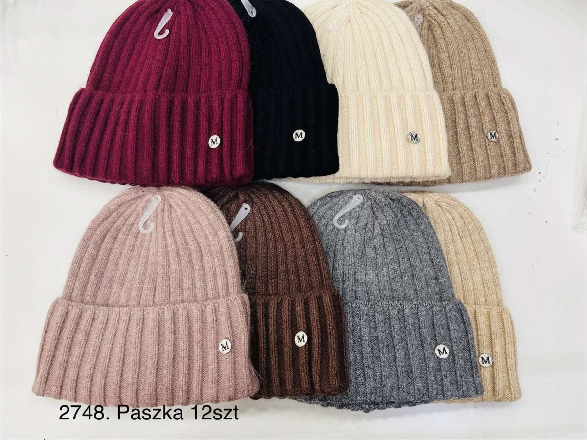 Czapki Damskie_ paczka 12szt _mix kolor 7825165
