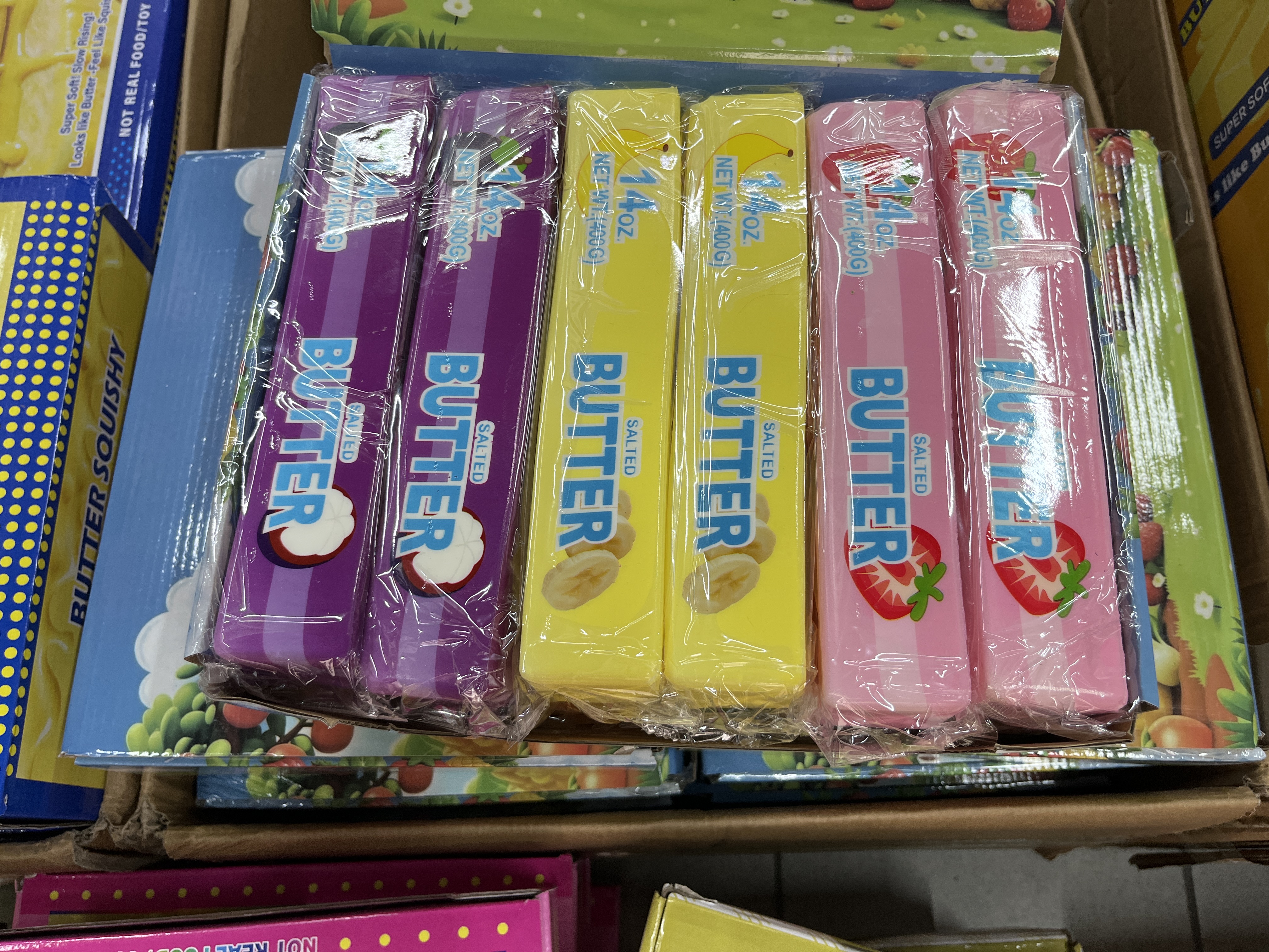GNIOTEK SQUISHY 24CM 9890378
