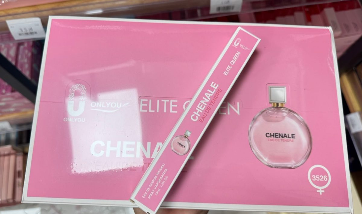 Perfumy paczka 24 szt 7401349