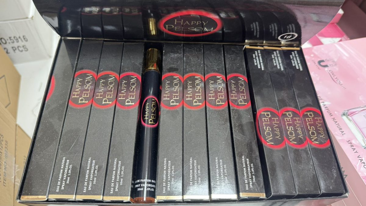 Perfumy paczka 24 szt 7401350