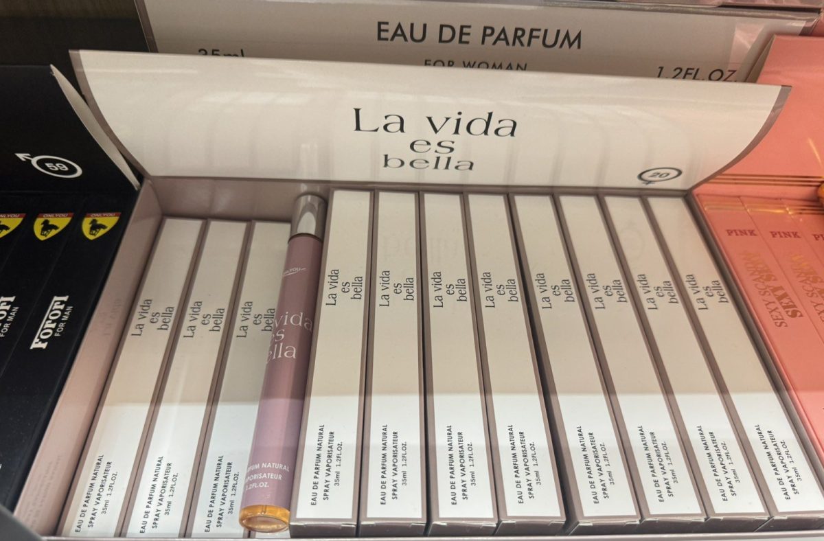 Perfumy paczka 24 szt 7401268