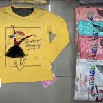 Bluzy DZIECIĘCA size 122-140_ paczka 4szt _1 kolor 7412705