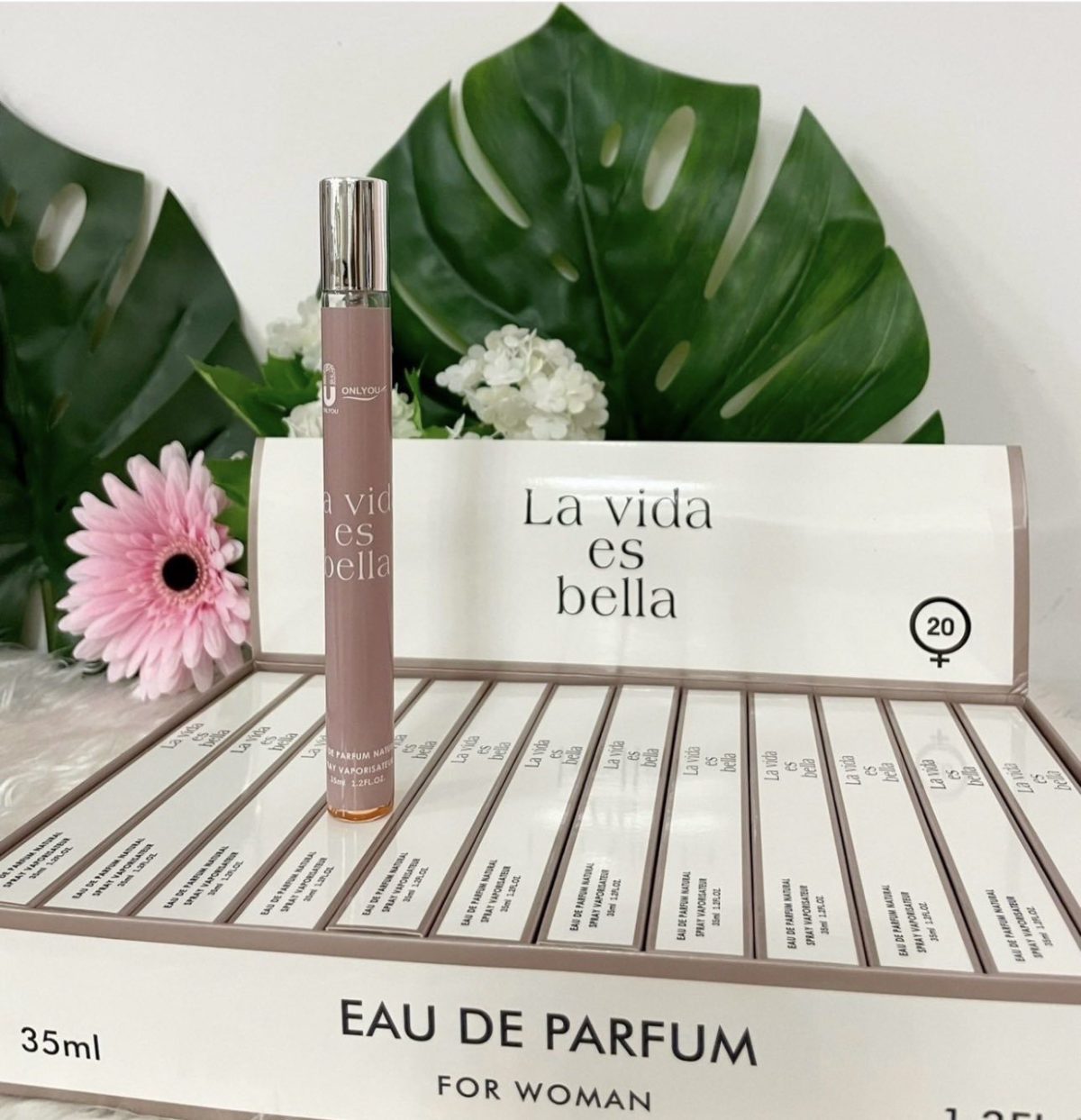 Perfumy Paczka 24 szt 6941382