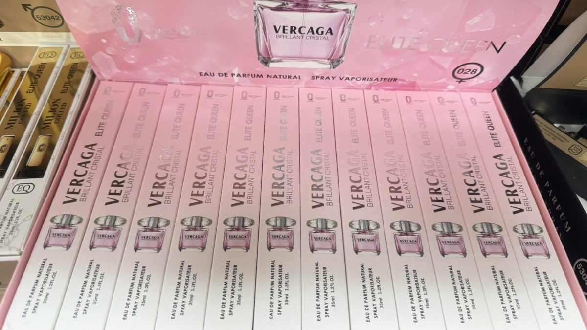 Perfumy Paczka 24 szt 6941393