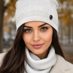Komplety Czapki Damskie_ paczka 12 szt _MIX kolor 5538888