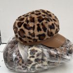 Czapki Damskie_ paczka 12szt _mix kolor 9415063