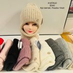 Komplety Czapki Damskie_ paczka 12szt _mix kolor 9415124