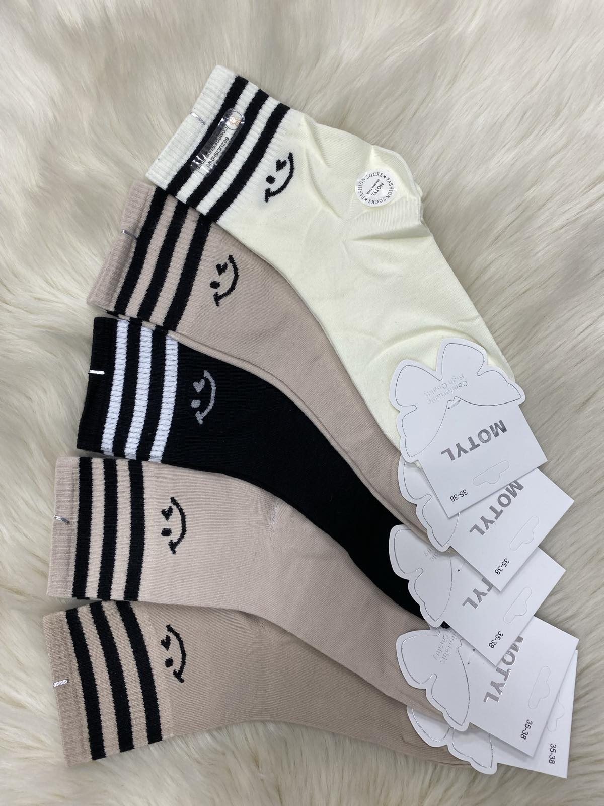 SKARPETY DAMSKIE .SIZE: 35-42_ (40PAR/PACZKA) KOLOR JAK NA ZDZIĘCIU 9016595