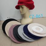 Czapki Damskie_ paczka 12szt _mix kolor 9015913