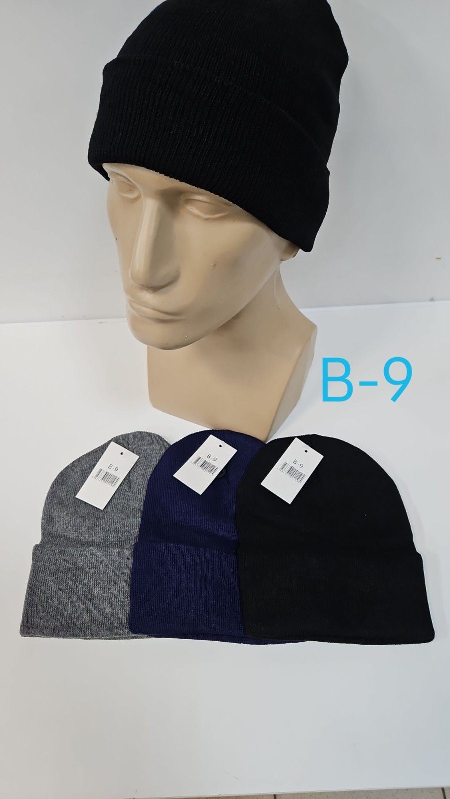 Czapki Męskie_ paczka 12szt _mix kolor 9015924