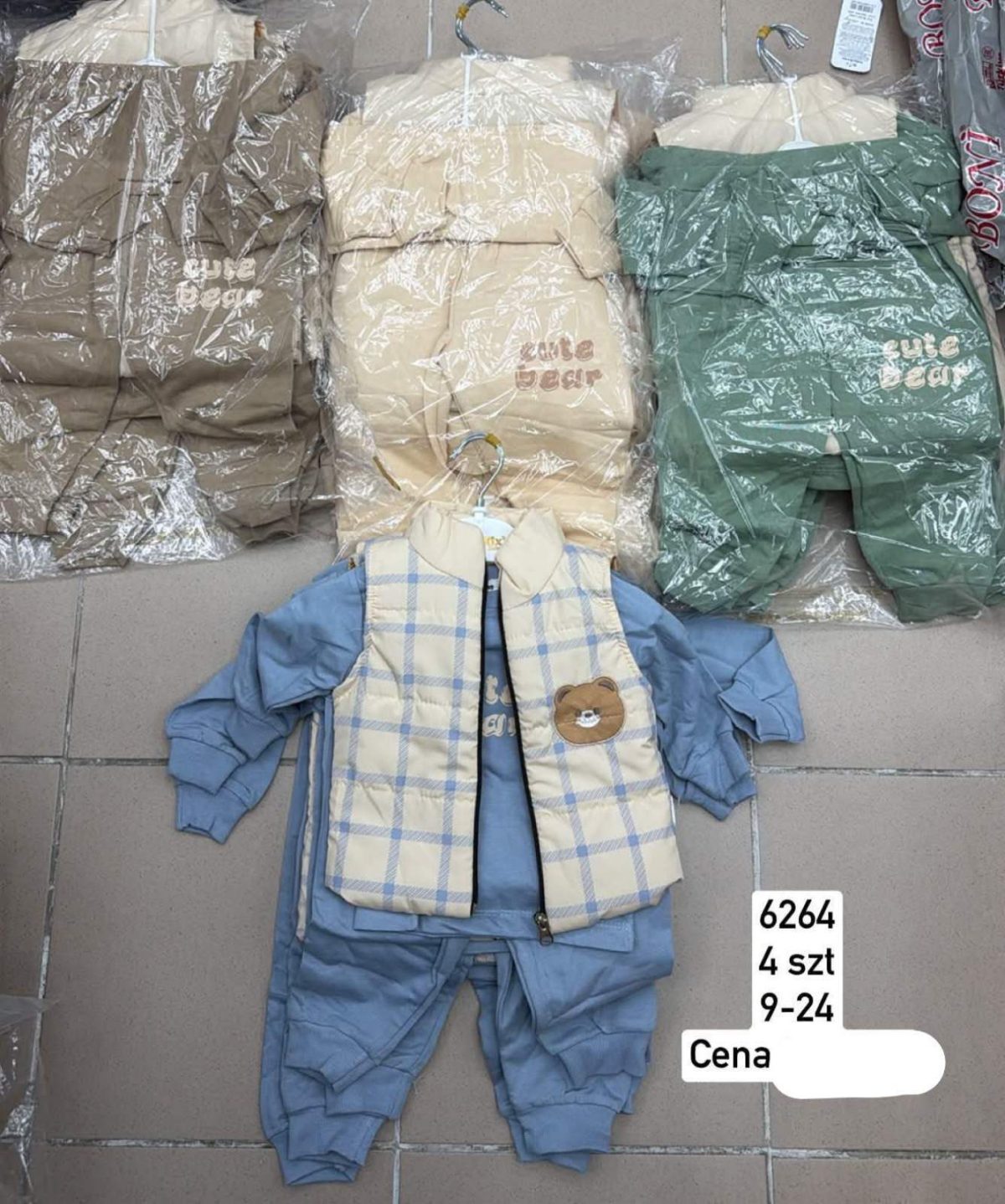 Komplety DZIECIĘCA size 9-24 m_ paczka 4szt _1 kolor 1760921