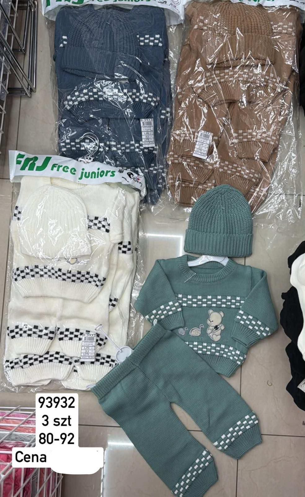 Komplety DZIECIĘCA size 80-92_ paczka 6szt _1 kolor 1760929
