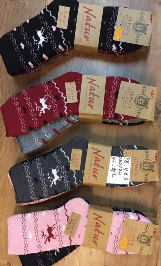 SKARPETY DAMSKA.SIZE: 35-42_( 24PAR/PACZKA) KOLOR JAK NA ZDZIĘCIU 8605938