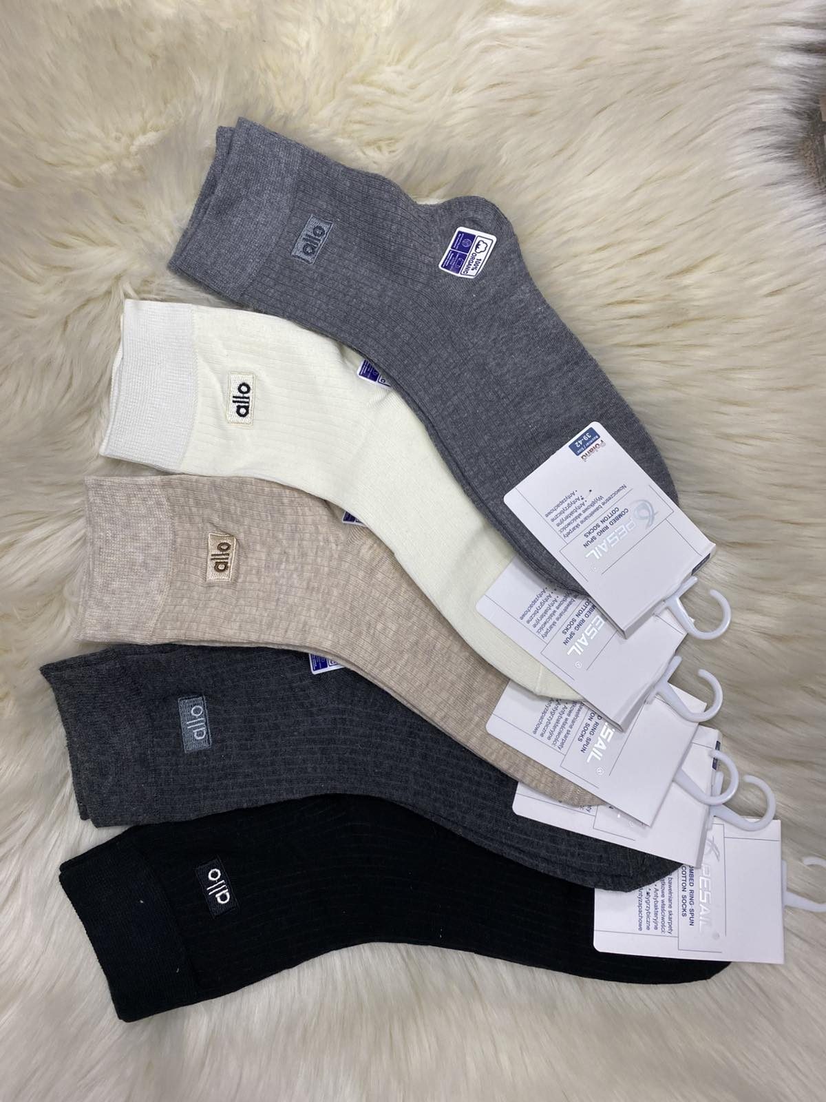 SKARPETY DAMSKA.SIZE: 35-42_( 40PAR/PACZKA) KOLOR JAK NA ZDZIĘCIU 8072563