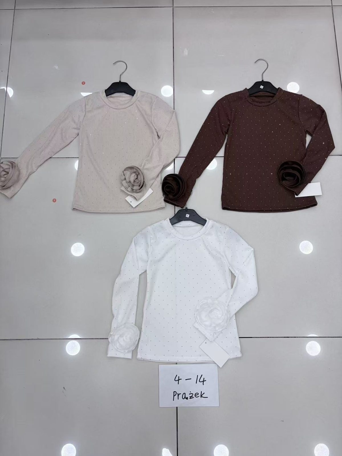 Bluzka DZIECIĘCA size 4-14 lat_ paczka 6szt _1 kolor 4869552