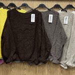 Swetry Damskie wloskie _size uni_ paczka 6szt_ mix kolor 6649590