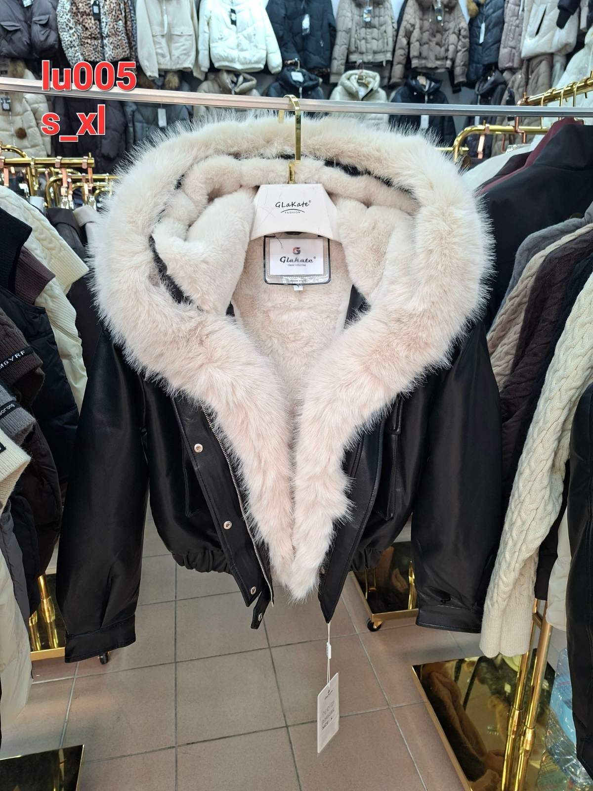 Kurtki Damskie _size s-xl_paczka 4szt_1 kolor 5099784