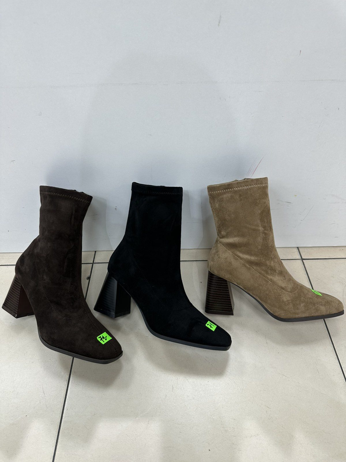Buty Botki DAMSKIE (36-41_12par) 7569100