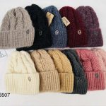 Czapki Damskie_ paczka 12szt _mix kolor 9854374