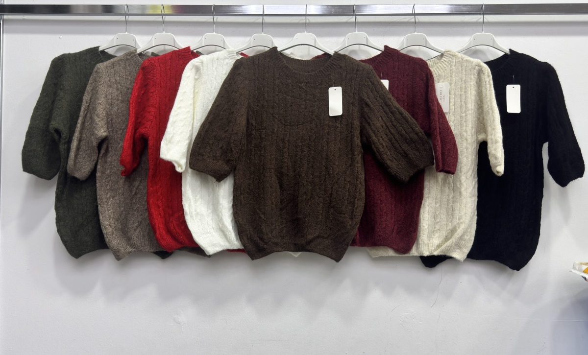 Swetry Damskie wloskie_size uni_paczka 6szt_mix kolor 8989143