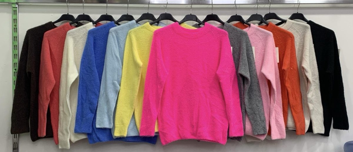 Swetry Damskie wloskie_size uni_paczka 6szt_mix kolor 8989146