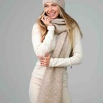 Komplety Czapki Damskie_ paczka 12 szt _mix kolor 6620793