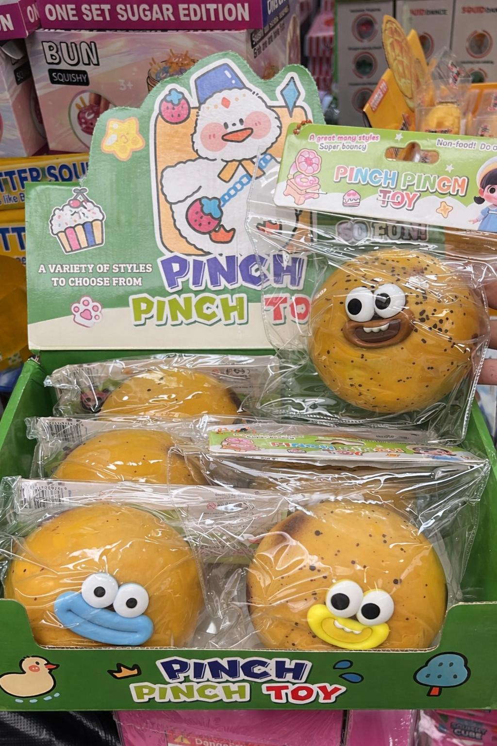 GNIOTEK SQUISHY 2725934