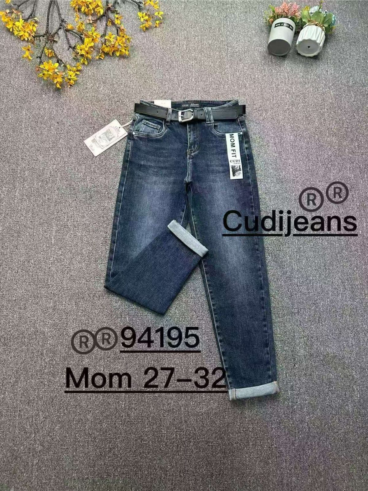 Jeansy Damskie _size 27-32_ paczka 12szt_ 7296963