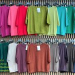 Swetry Damskie Włoski _ Size uni_paczka 6szt_mix kolor 4346642