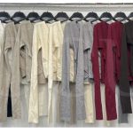 Swetry damskie Włoski _ Size uni_paczka 6szt_mix kolor 4346822