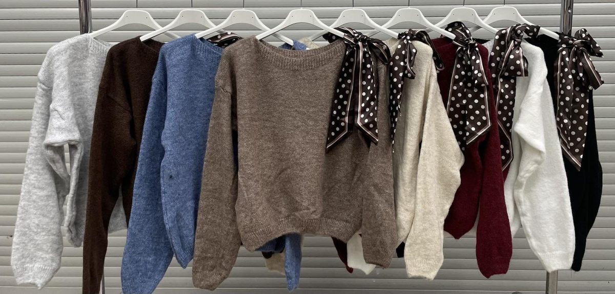 Swetry damskie Włoski _ Size uni_paczka 6szt_mix kolor 9233888