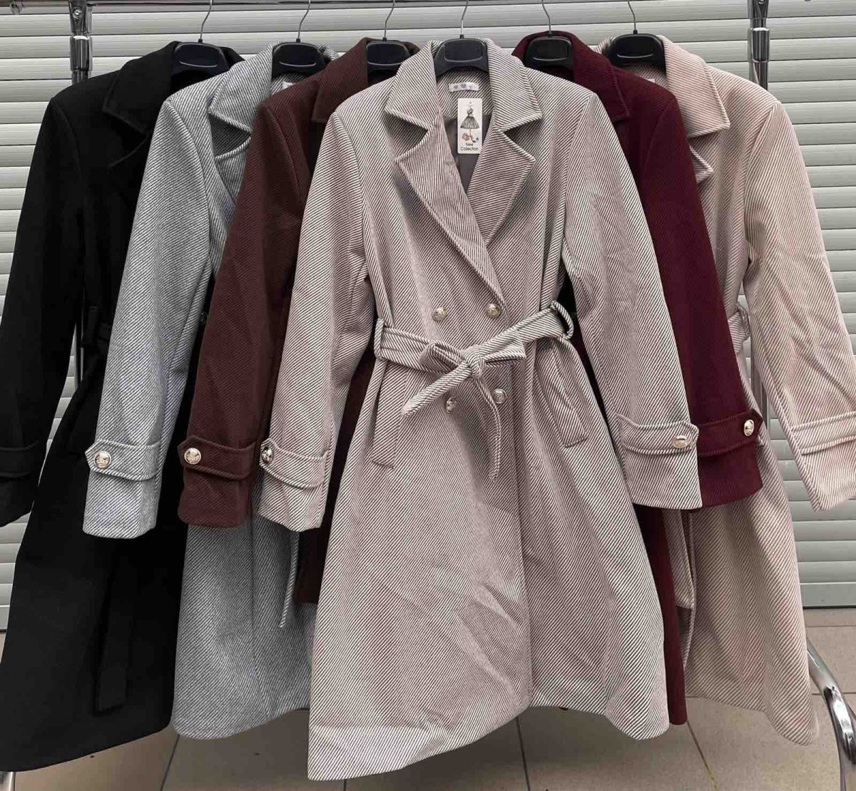 Płaszcz Damskie wloskie _size uni_ paczka 6szt_ mix kolor 9233933