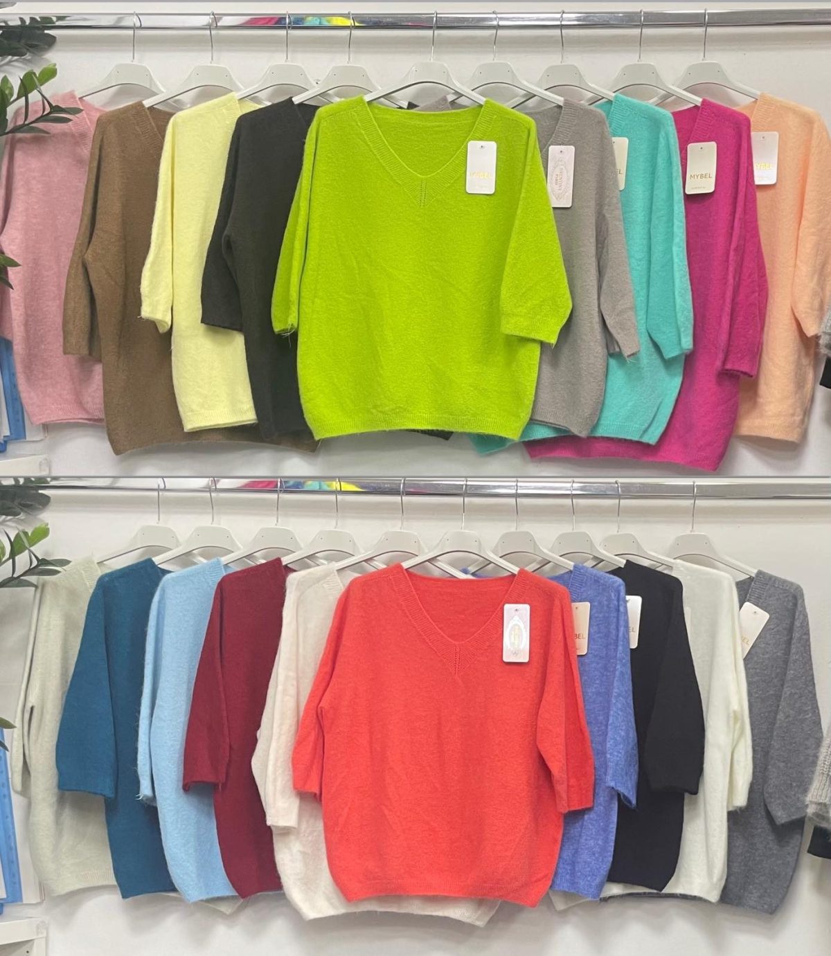 Swetry damskie Włoski _ Size uni_paczka 6szt_mix kolor 9234037