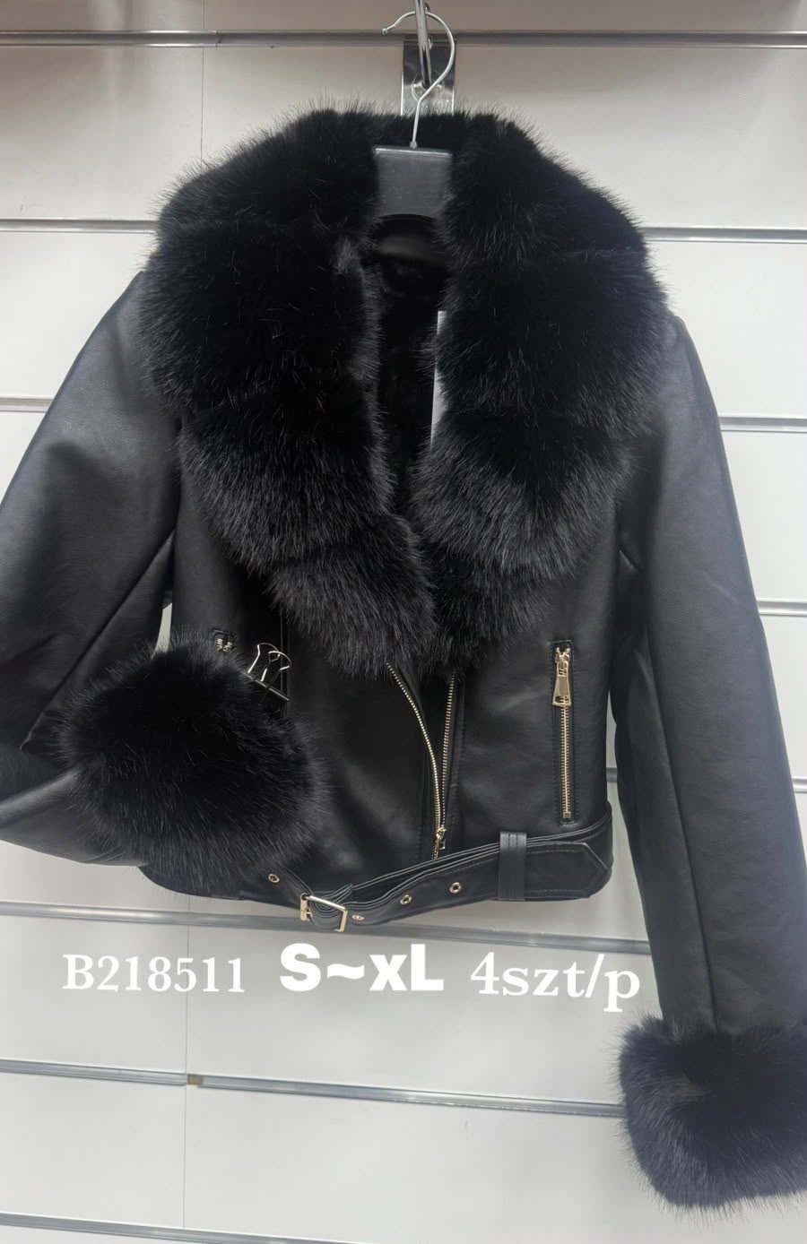Kurtki skórzane Damskie _ size s-xl_ paczka 4szt_ 1 kolor 2193869
