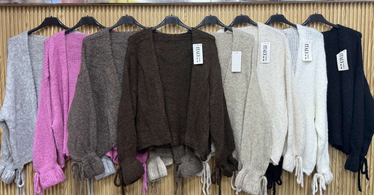Swetry Damskie wloskie _size uni_ paczka 6szt_ mix kolor 2305780